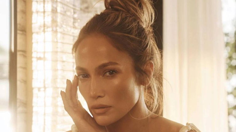 Secreto de Jennifer Lopez: usa este producto por la noche y despierta con una piel luminosa