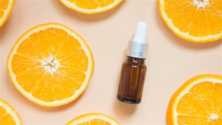 5 razones por las que el sérum de Vitamina C no puede faltar en tu rutina de skincare