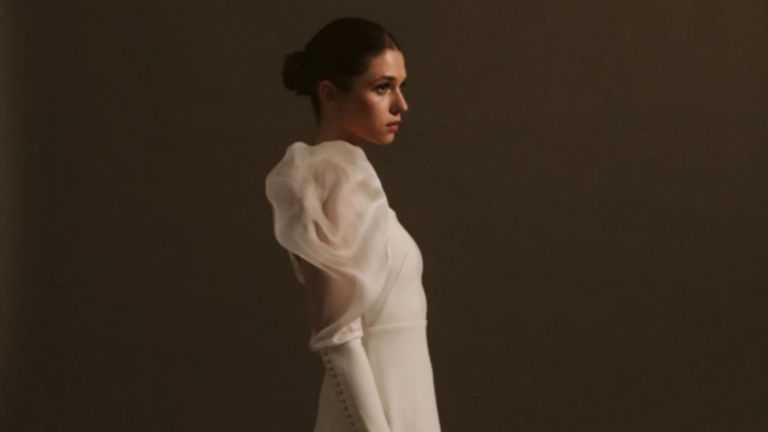 El vestido minimalista que lucirá Tamara Falcó en su boda: Sophie et Voilà es la firma encargada del diseño