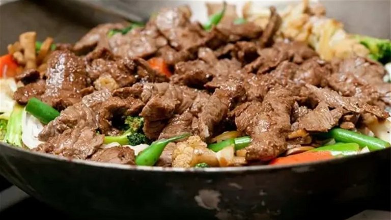 Wok de carne y verduras: receta paso a paso
