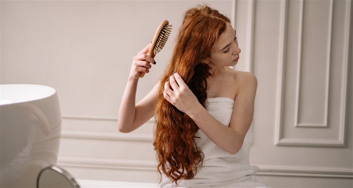 Cómo desenredar el pelo sin dañarlo: 6 métodos