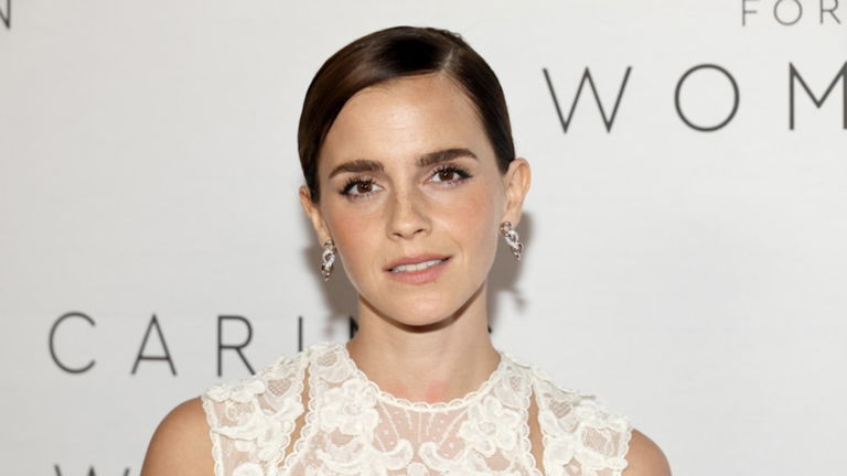 Emma Watson apuesta por la ropa de segunda mano