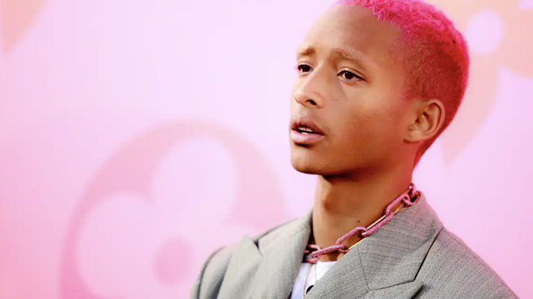 Jaden Smith rompe las barreras de género con la moda