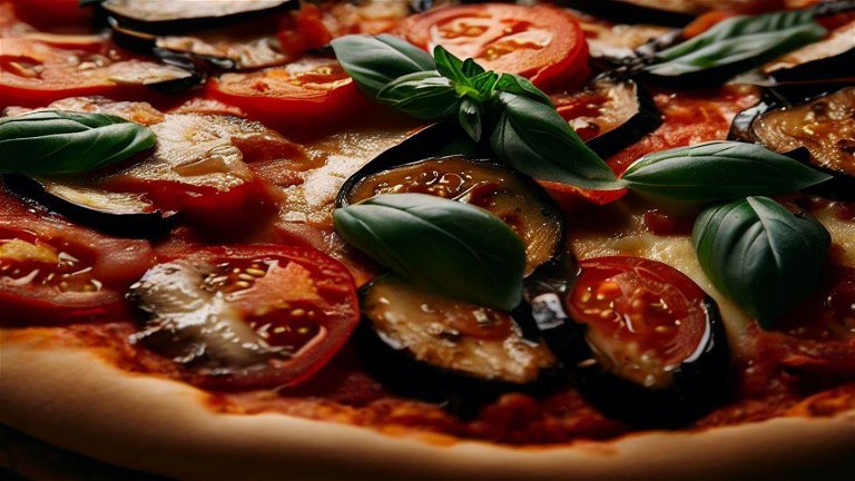 Pizza de berenjena con tomate, receta paso a paso