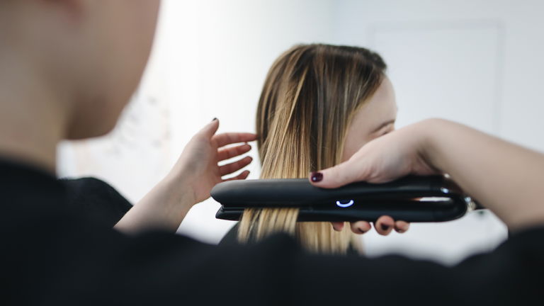 5 técnicas para alisar el pelo y cuál es mejor