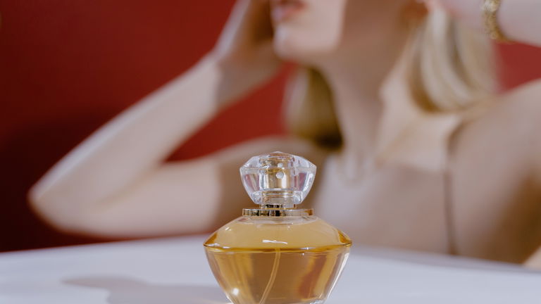 8 perfumes baratos de Zara para mujer