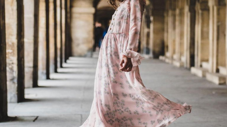 Los 3 vestidos de Primark que llevarás este verano con sandalias y tacones