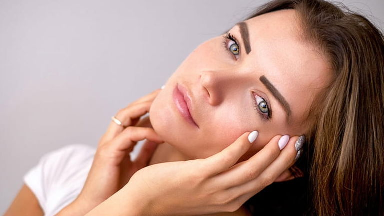 Maquillaje minimalista: Cómo conseguir un look natural y elegante