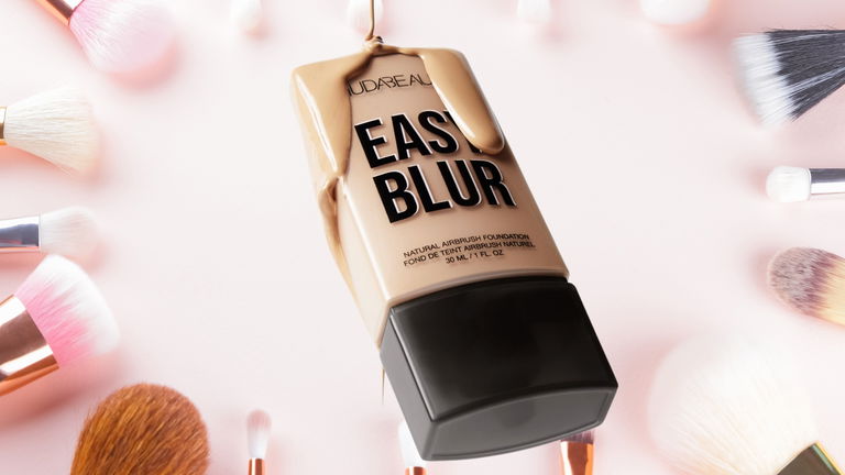 Así es la base de maquillaje con efecto filtro que usan las expertas (y que ha enamorado a la hija de Huda Beauty)