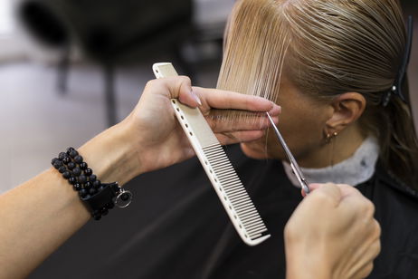 Kitty cut: el corte en capas largas que estiliza, rejuvenece y arrasa esta temporada