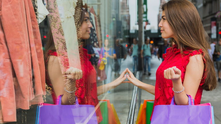 El arte de diferenciarse: claves para un estilismo exclusivo con moda sostenible y economía circular