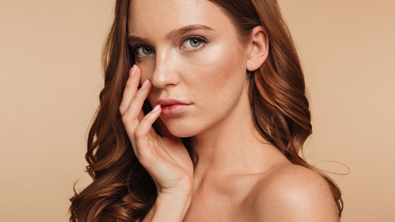 Todo sobre el maquillaje hipoalergénico: beneficios, mitos y cómo saber si lo necesitas