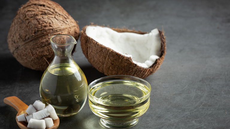 Por qué el aceite de coco vuelve loca a las famosas