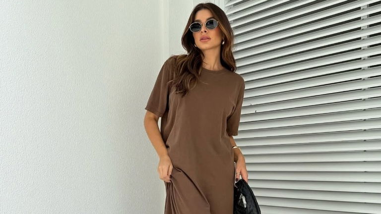 Los mejores vestidos tipo camiseta para este verano: cómodos, frescos y con estilo