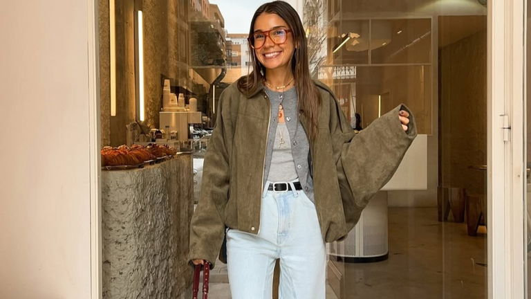 Bomber viral de Zara: la cazadora que se agotó en primavera y ahora está disponible en dos colores
