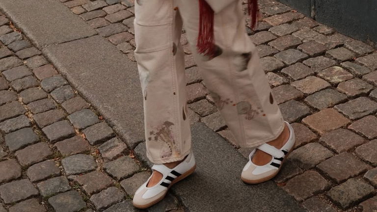 Lucía de Luis ya lleva las adidas bailarina que serán tendencia este otoño