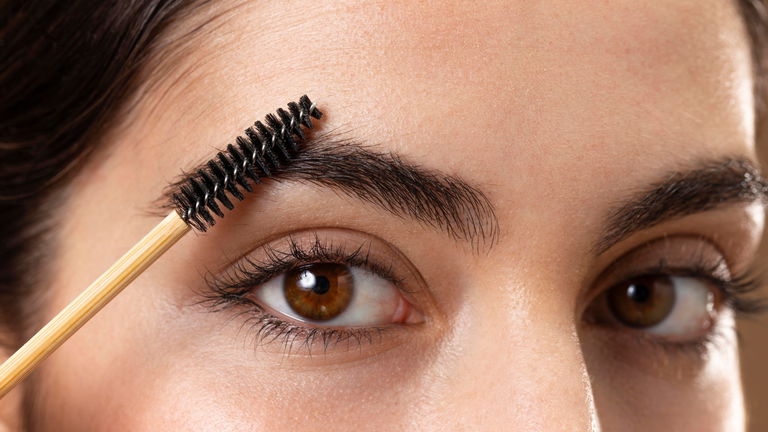 El truco definitivo para unas cejas perfectas (avalado por un maquillador profesional)