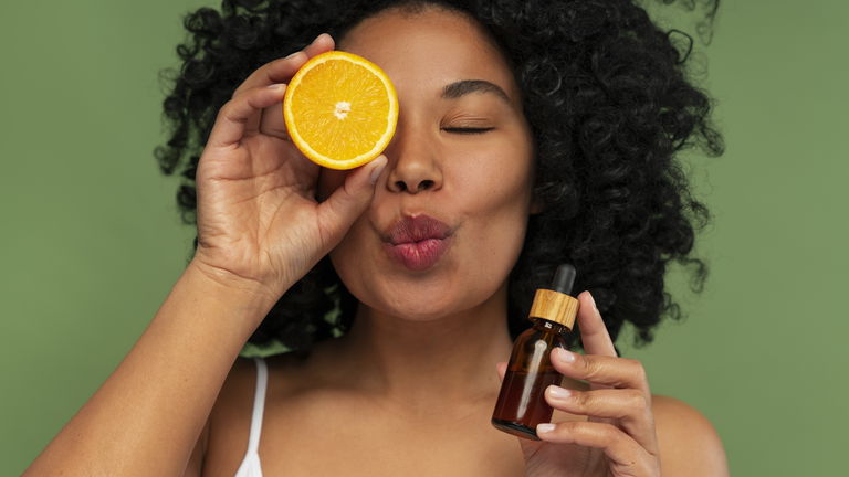 Por qué tu sérum de vitamina C no funciona (y cómo conseguir que sí lo haga)