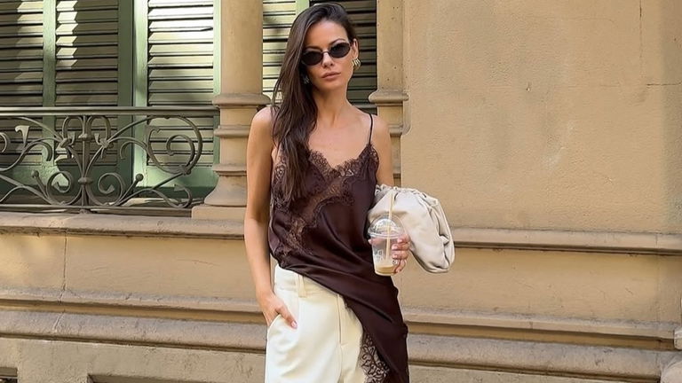 Zara tiene los tops lenceros que más se llevan y triunfan en Instagram