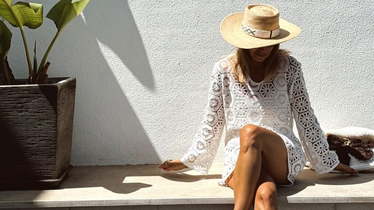 Los vestidos blancos de crochet más bonitos del verano (y dónde encontrarlos)