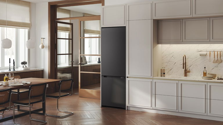 Revolución en la cocina: LG reinventa el frigorífico con estilo y cerebro propio