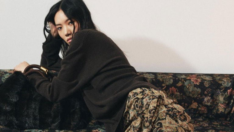 Zara tiene la falda larga bohemia que favorece a todas y será la estrella del otoño