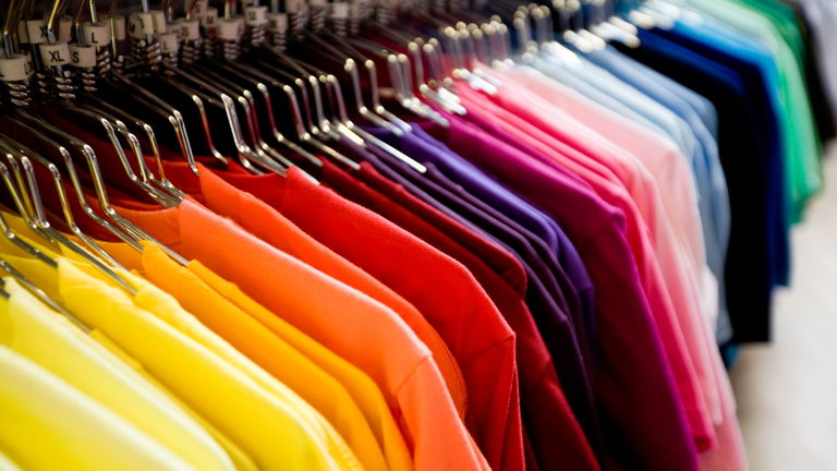 ¿Sabes lo que son los colores puente y cómo usarlos en tus estilismos?
