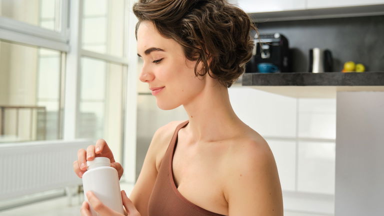 Más allá de la crema: la nutricosmética puede ser la clave para una piel luminosa