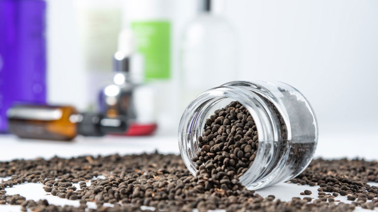 La alternativa vegetal al retinol perfecta para las pieles sensibles (bakuchiol)