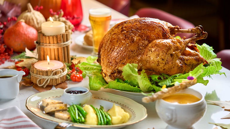 Thanksgiving con ritmo: la cena americana que conquista Madrid al estilo Hard Rock