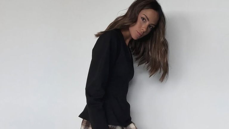 Melyssa Pinto convierte un top básico de Primark en dos looks de tendencia (y cuesta 8 €)