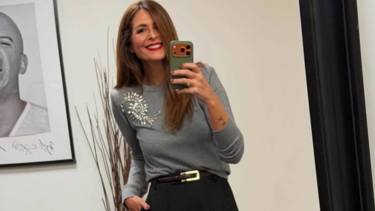 Nuria Roca apuesta por el jersey joya y convierte un básico en un lookazo de invierno
