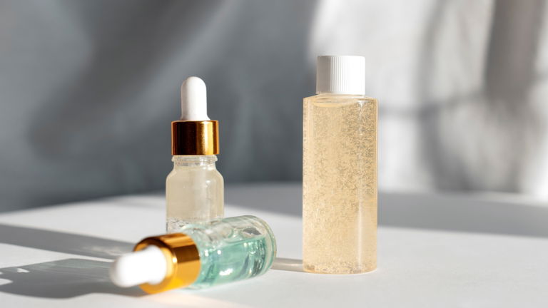 ¿Tónico o sérum? La guía definitiva para entender cómo usarlos