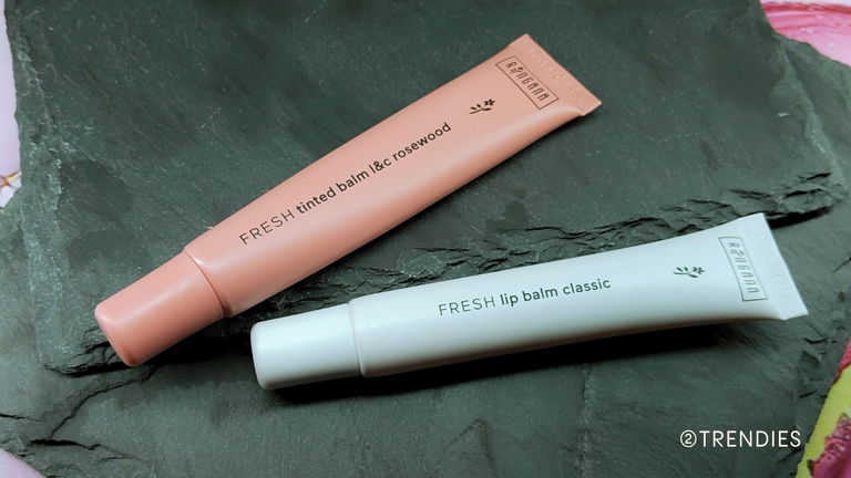 Probamos los bálsamos Fresh de Ringana: ¿hidratar sin color o labios con tono elegante?