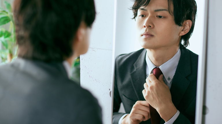 La sorprendente historia de la corbata: del campo de batalla a icono de la moda