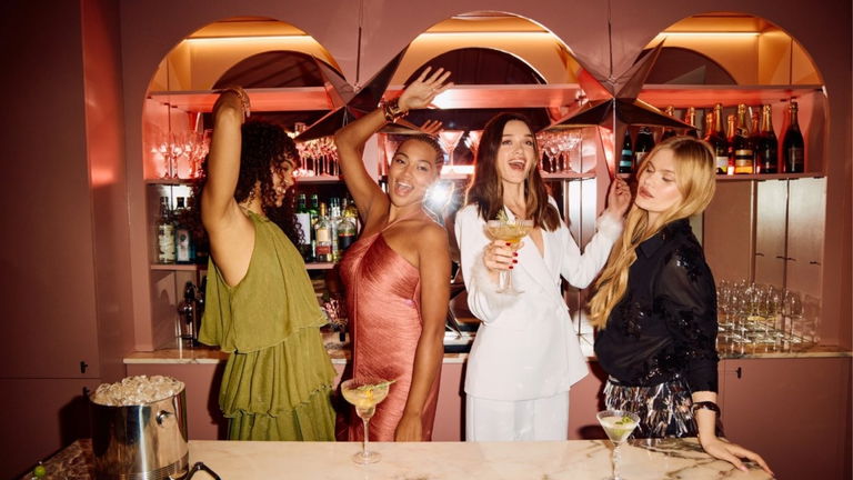 Brilla con los looks de fiesta de SHEIN esta Navidad