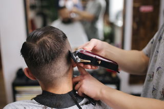 Degradados y texturizados: la tendencia que marcará el corte de pelo masculino en 2026